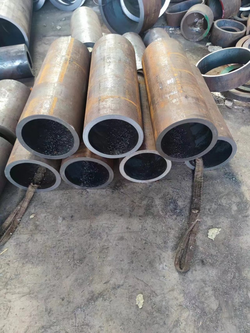 黄陵黄陵黄陵12Cr1MovG无缝钢管切割